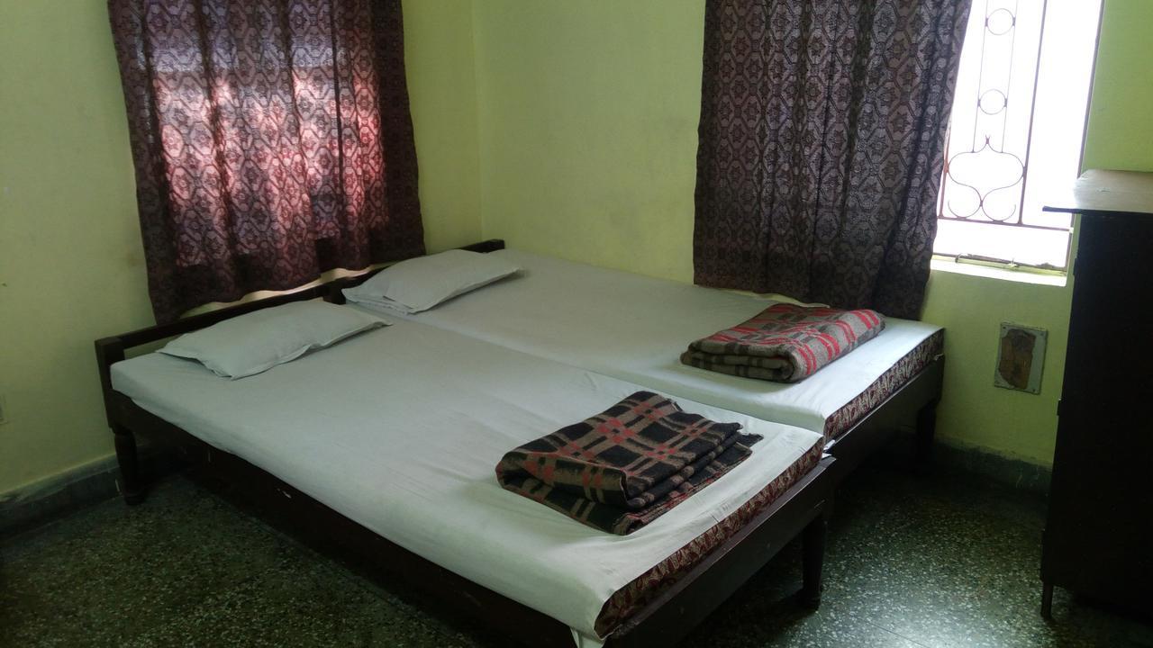 Renu Guest House Calcutta Eksteriør billede
