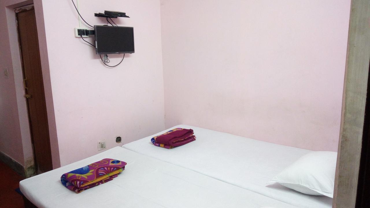 Renu Guest House Calcutta Eksteriør billede