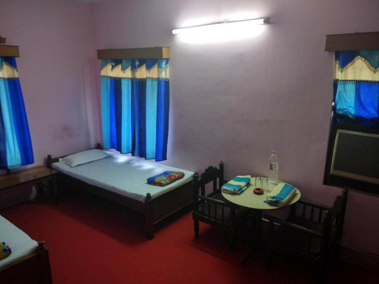 Renu Guest House Calcutta Eksteriør billede