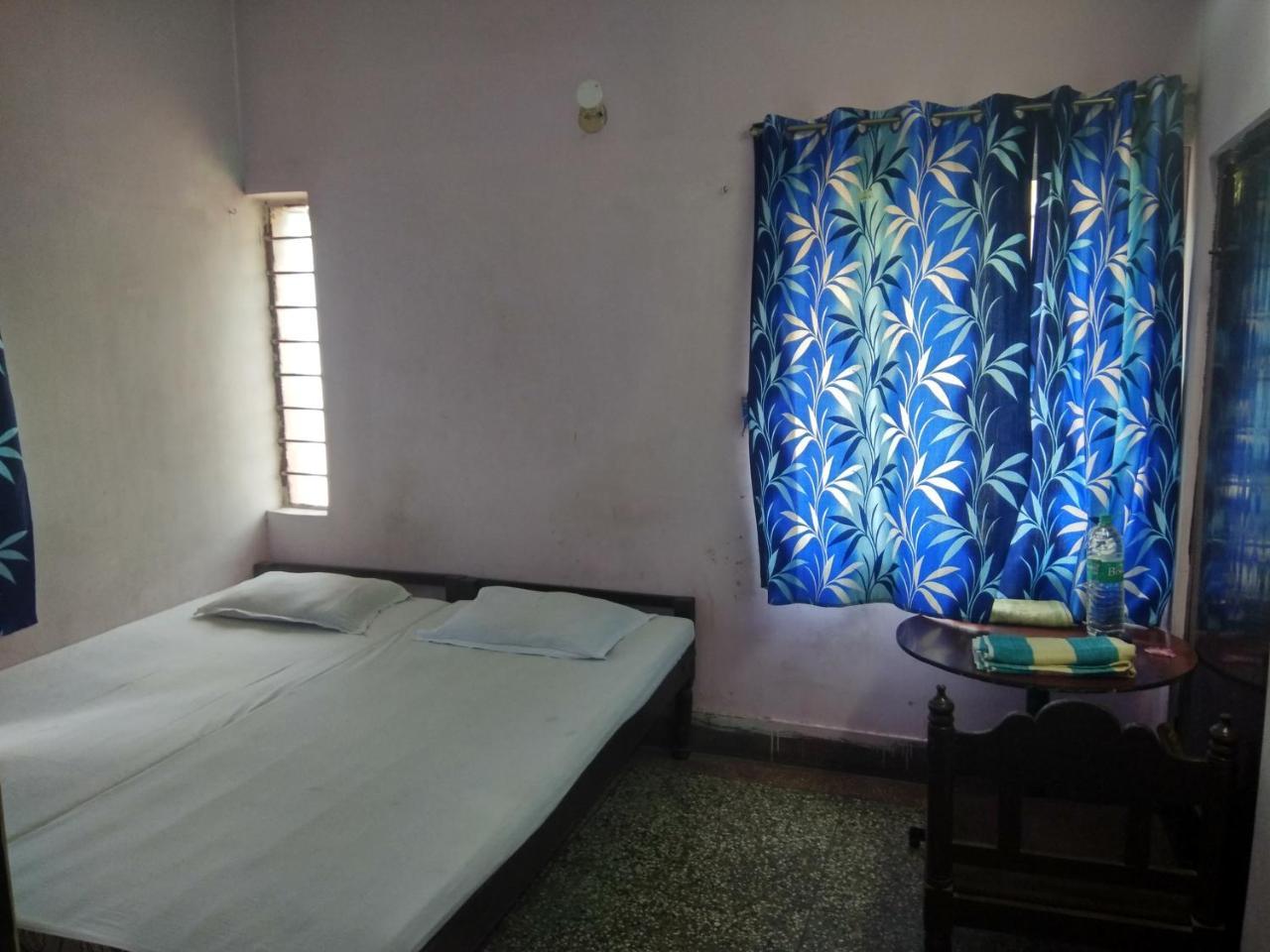 Renu Guest House Calcutta Eksteriør billede