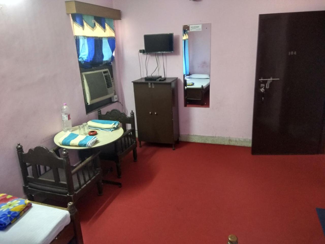 Renu Guest House Calcutta Eksteriør billede