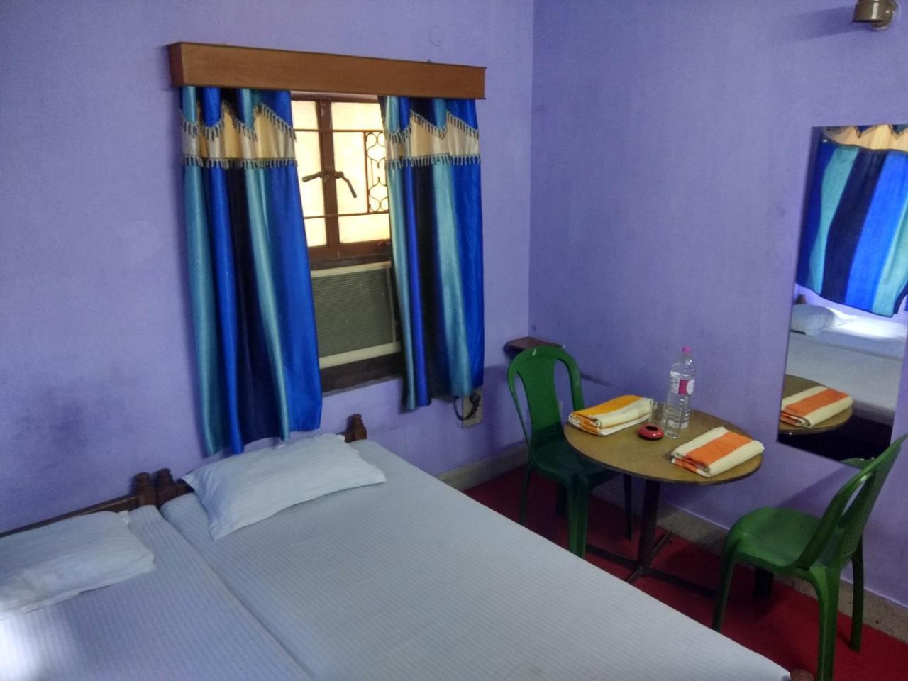 Renu Guest House Calcutta Eksteriør billede