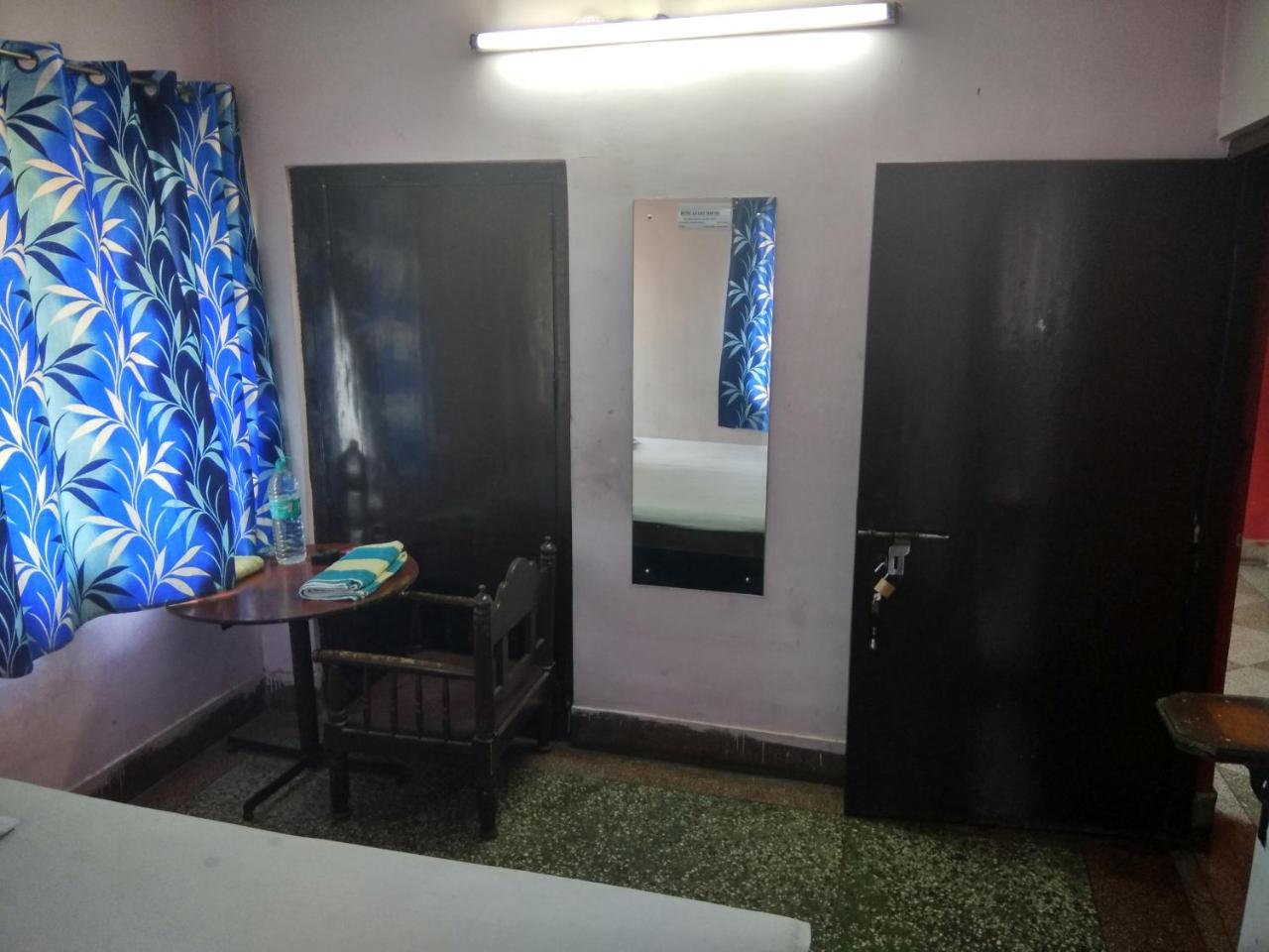 Renu Guest House Calcutta Eksteriør billede